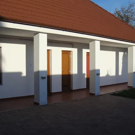 Gasthuis Panzio Paks