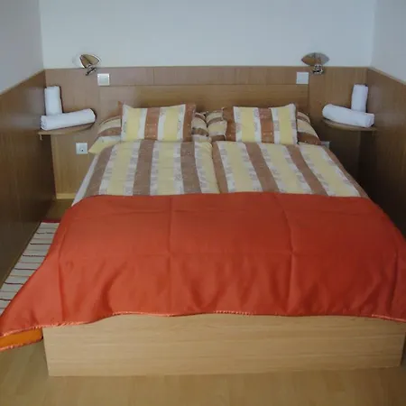 Panzio Paks